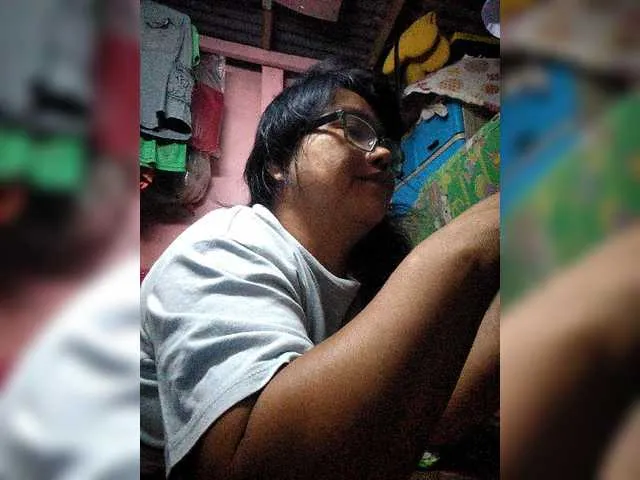 Live sex webcam photo for princess4uxx #274057340