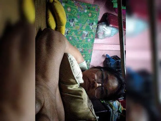 Live sex webcam photo for princess4uxx #274120689