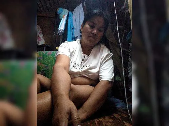 Live sex webcam photo for princess4uxx #274139108