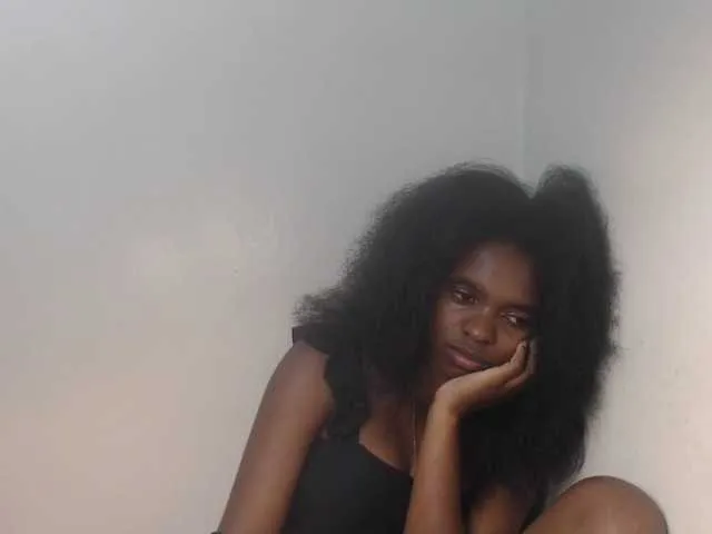 Live sex webcam photo for princessAria #291104358
