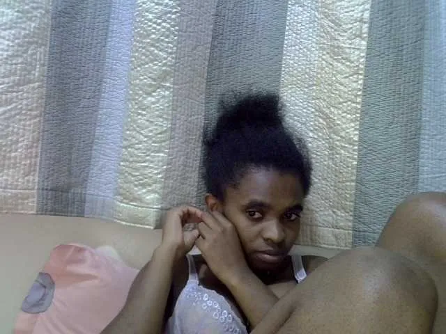 Live sex webcam photo for princessAria #291156415