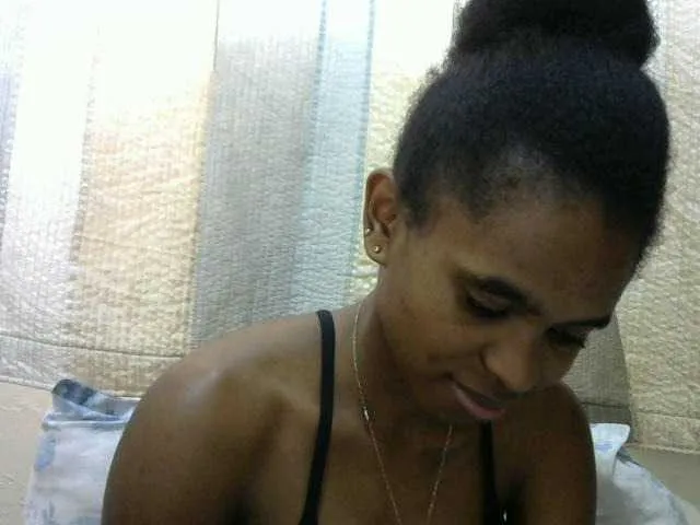 Live sex webcam photo for princessAria #291675424
