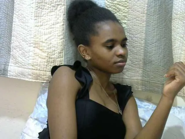 Live sex webcam photo for princessAria #291681984