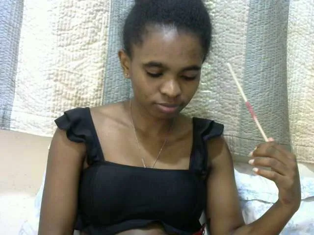 Live sex webcam photo for princessAria #291684868