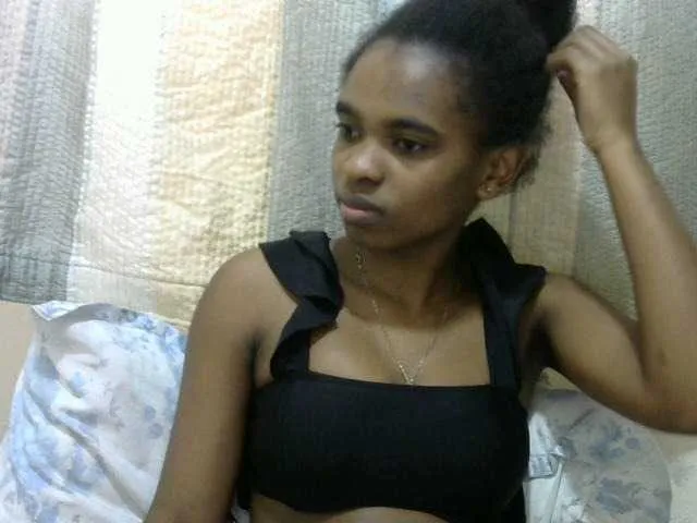 Live sex webcam photo for princessAria #291691736
