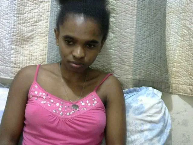 Live sex webcam photo for princessAria #291721965