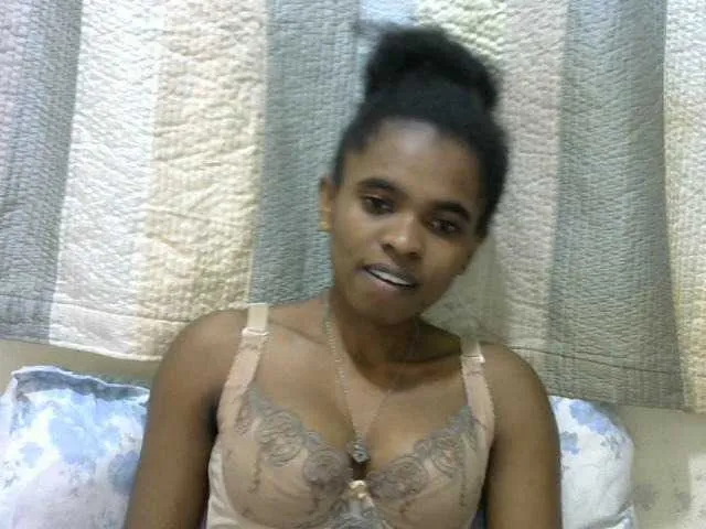 Live sex webcam photo for princessAria #291806084