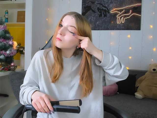 Live sex webcam photo for princesssas #276953252