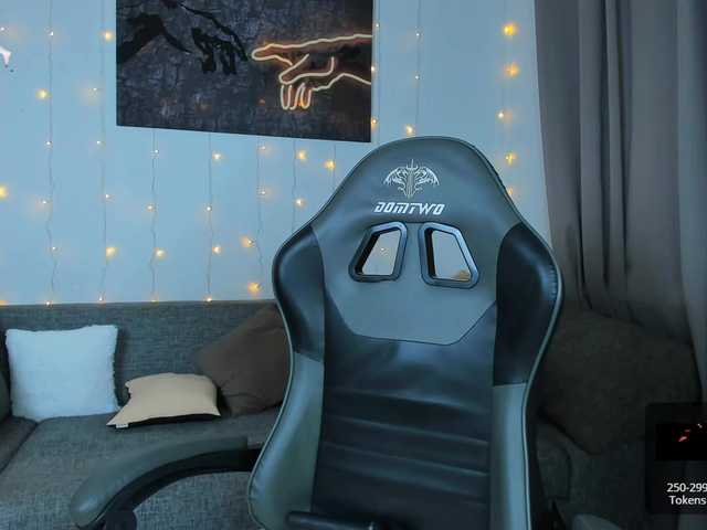 Live sex webcam photo for princesssas #277010725