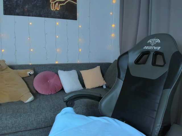 Live sex webcam photo for princesssas #277105318