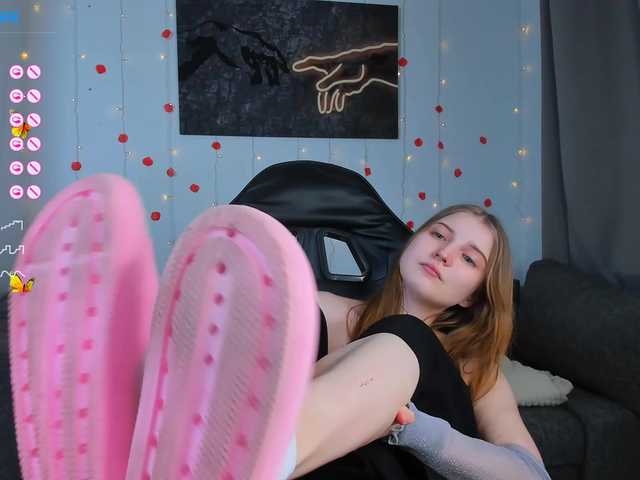 Live sex webcam photo for princesssas #277996569