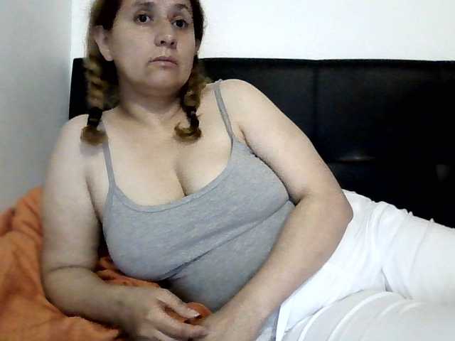 Live sex webcam photo for princessxxxsweet #291980288