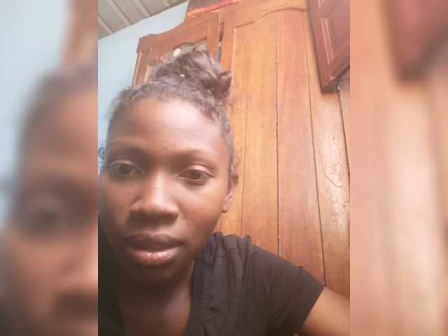 Live sex webcam photo for princillah1 #290852117