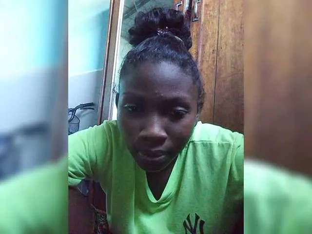 Live sex webcam photo for princillah1 #290909006