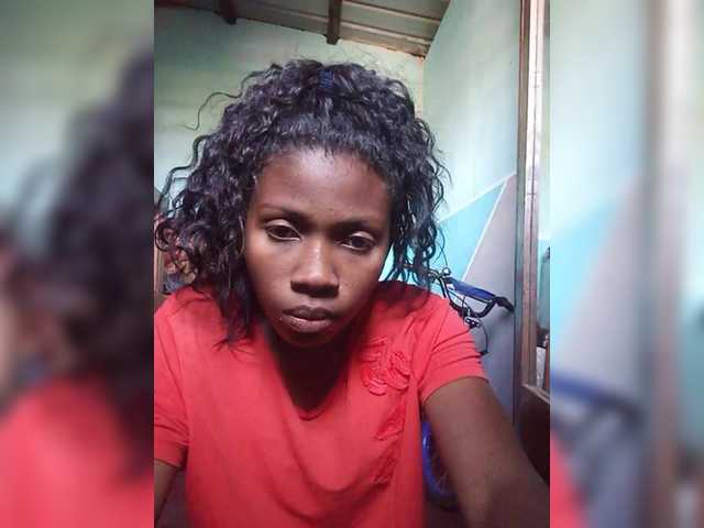 Live sex webcam photo for princillah1 #291178477