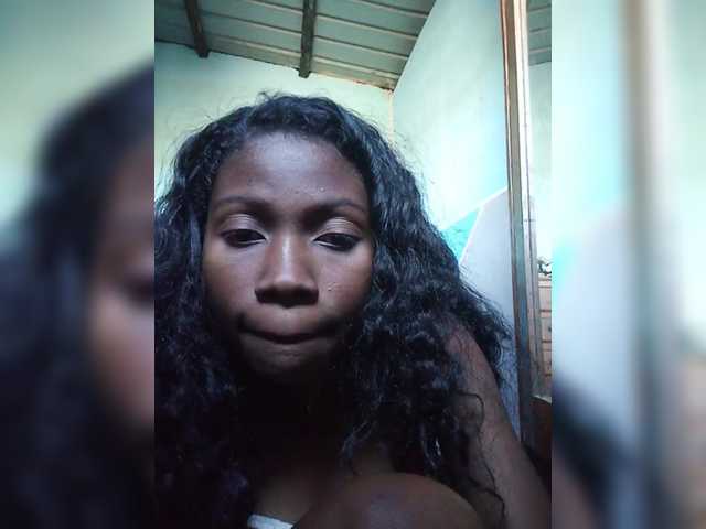 Live sex webcam photo for princillah1 #291184820