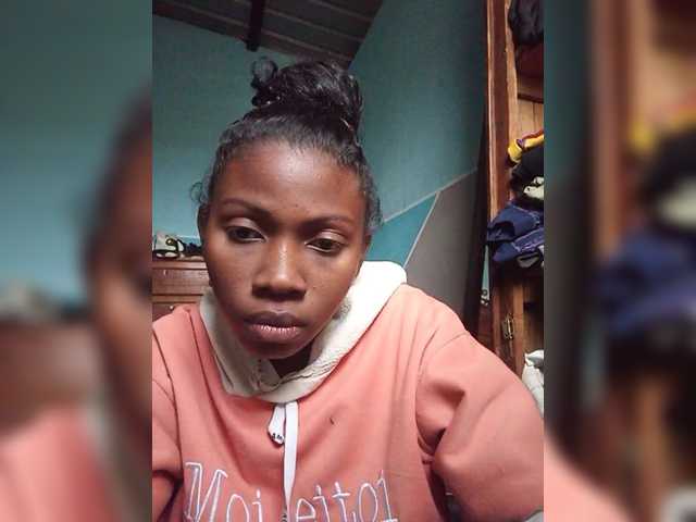 Live sex webcam photo for princillah1 #291231415