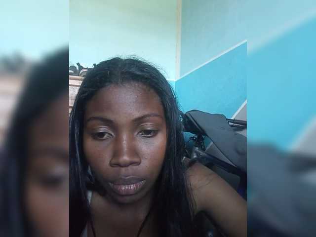 Live sex webcam photo for princillah1 #291299456