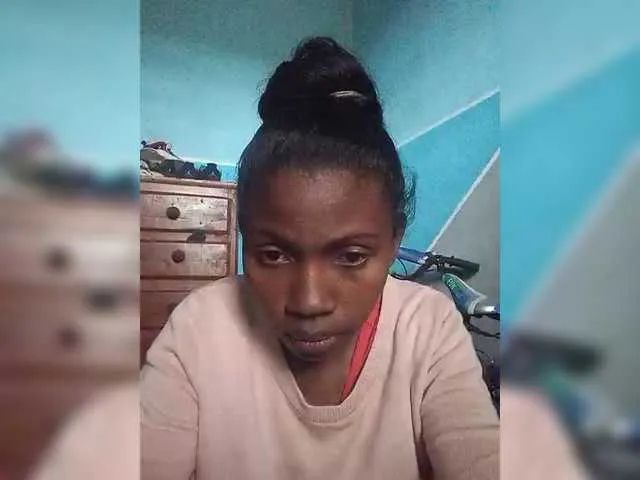 Live sex webcam photo for princillah1 #291383867