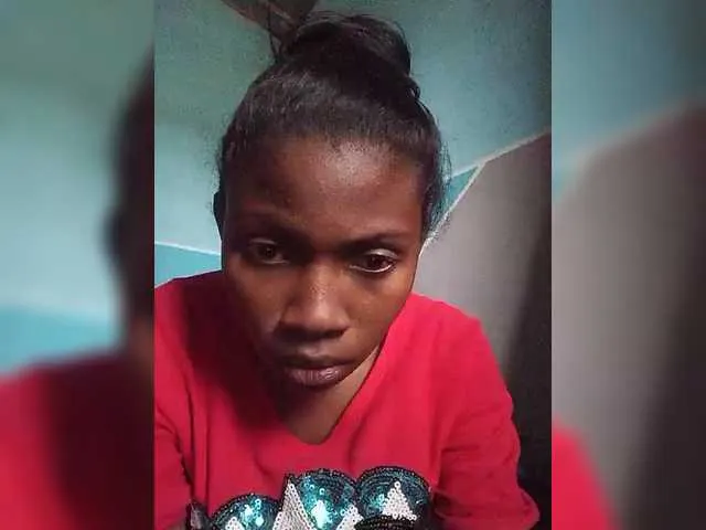 Live sex webcam photo for princillah1 #291391397