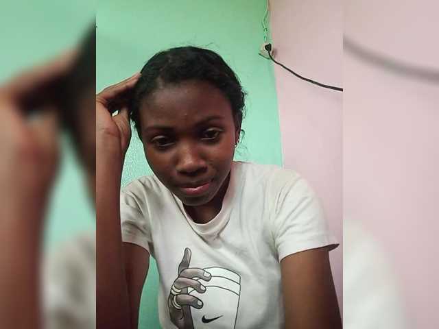 Live sex webcam photo for princillah1 #291534875