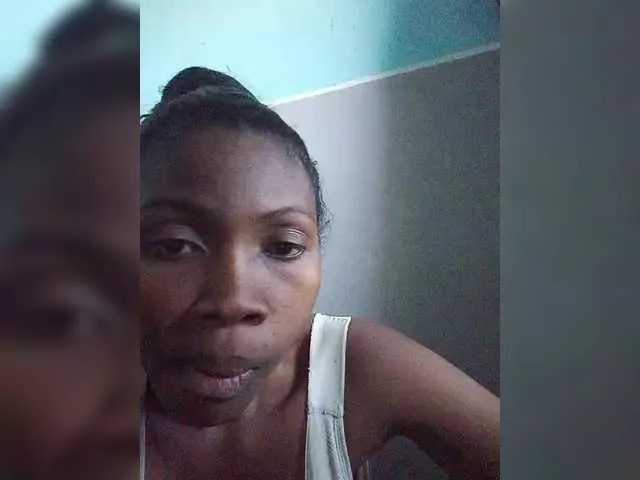 Live sex webcam photo for princillah1 #291725896