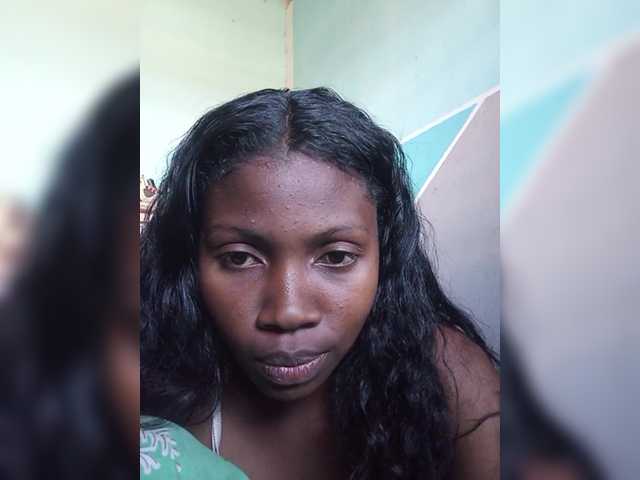 Live sex webcam photo for princillah1 #291878372