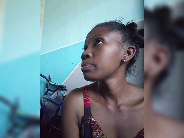 Live sex webcam photo for princillah1 #291892657