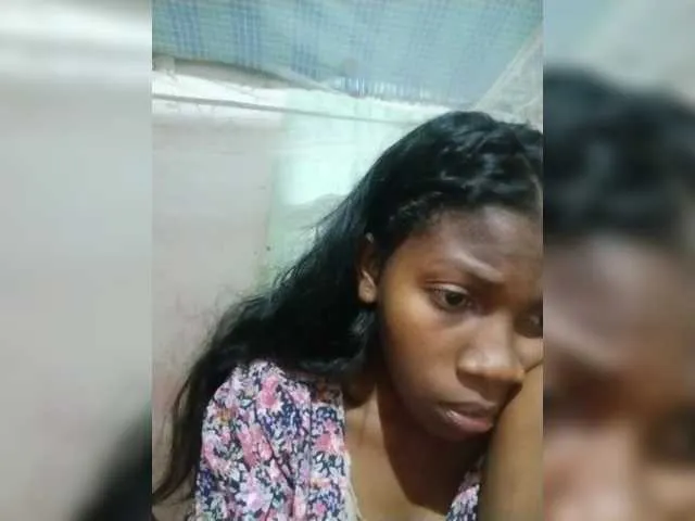 Live sex webcam photo for princillah1 #292303924