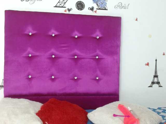 Live sex webcam photo for prinstuya #273918990