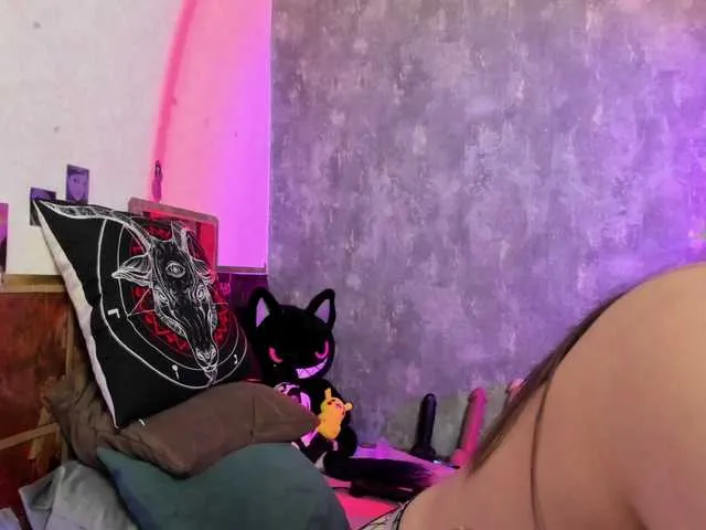 Live sex webcam photo for provocatemur #277928241