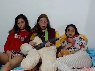 Live sex webcam photo for puccaandGaru #197700551