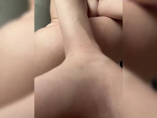 Live sex webcam photo for puppy19 #290635059