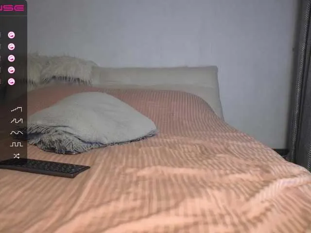 Live sex webcam photo for pupsik-24 #275685847