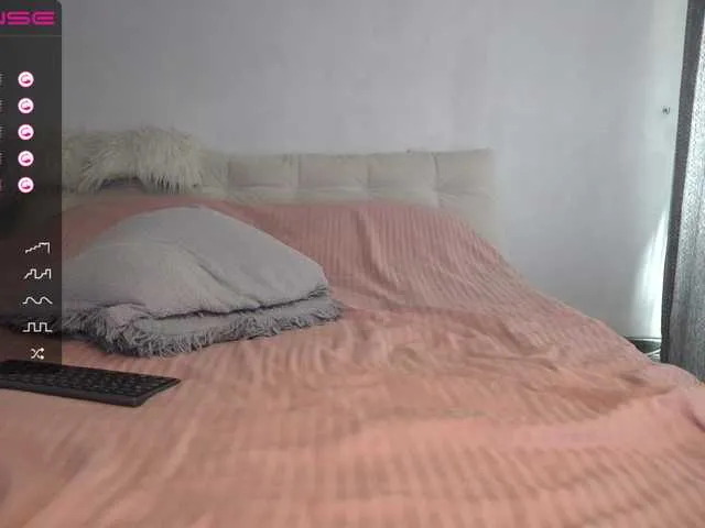 Live sex webcam photo for pupsik-24 #275699295