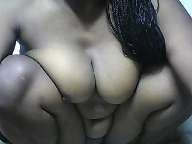 Live sex webcam photo for pussyblacky #276195373