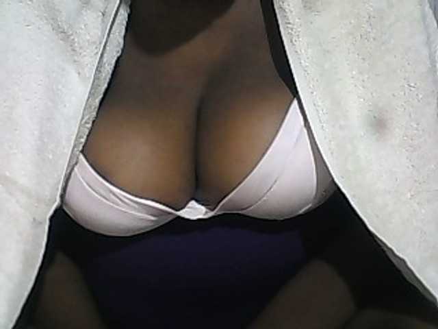 Live sex webcam photo for pussyblacky #278059456