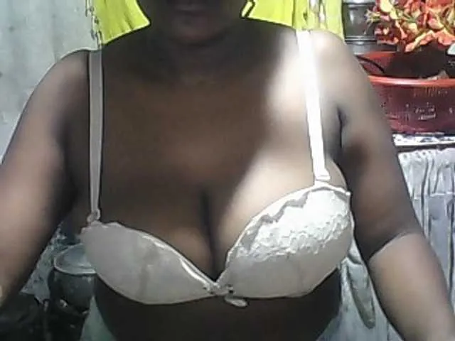 Live sex webcam photo for pussyblacky #292244809