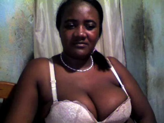 Live sex webcam photo for pussyblacky #293635117