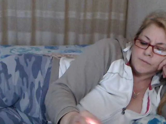 Live sex webcam photo for pussyboom11 #271956785