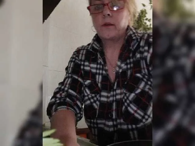 Live sex webcam photo for pussyboom11 #272422274