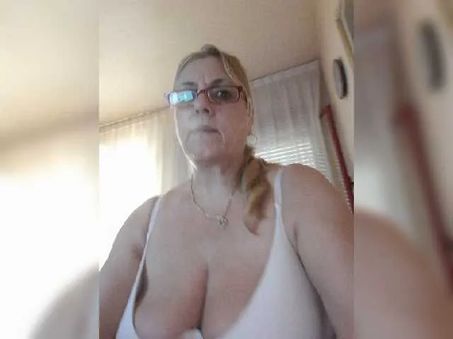 Live sex webcam photo for pussyboom11 #274441540