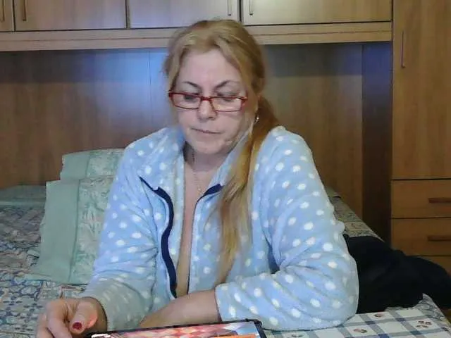 Live sex webcam photo for pussyboom11 #277240490