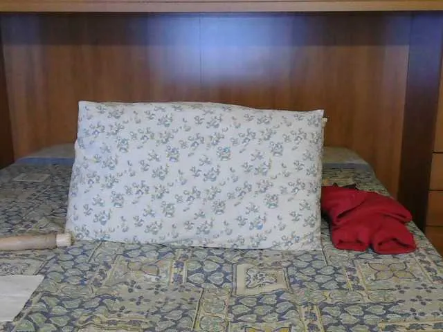 Live sex webcam photo for pussyboom11 #277349946
