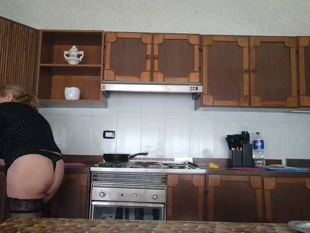Live sex webcam photo for pussyboom11 #291119277