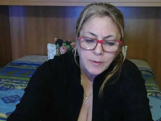 Live sex webcam photo for pussyboom11 #292336511