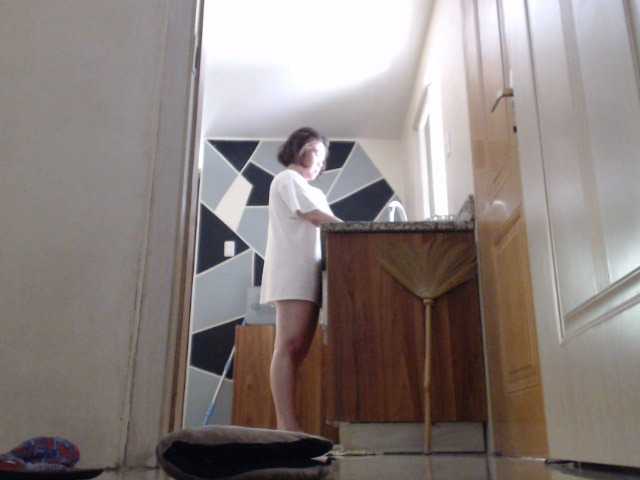 Live sex webcam photo for pussylips08 #271715410