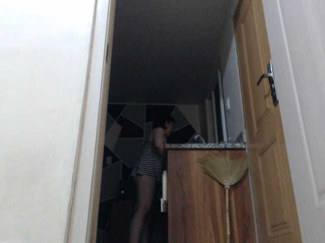 Live sex webcam photo for pussylips08 #272034812