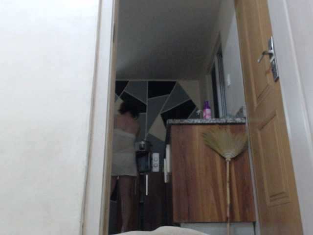 Live sex webcam photo for pussylips08 #272132869