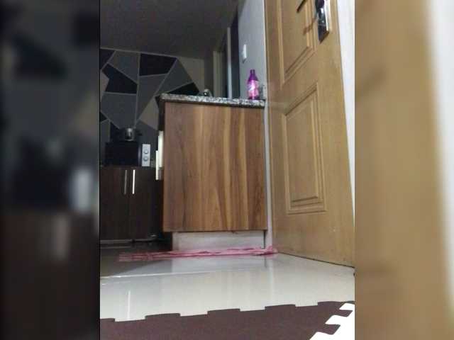 Live sex webcam photo for pussylips08 #273909392